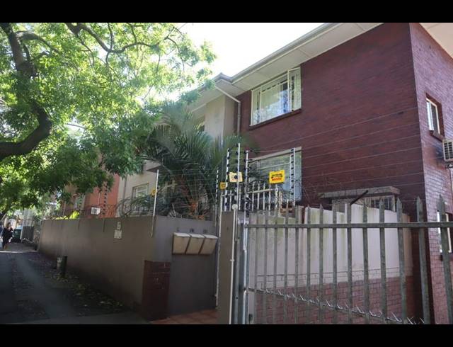 1 BEDROOM PROPERTY TO RENT IN BULWER